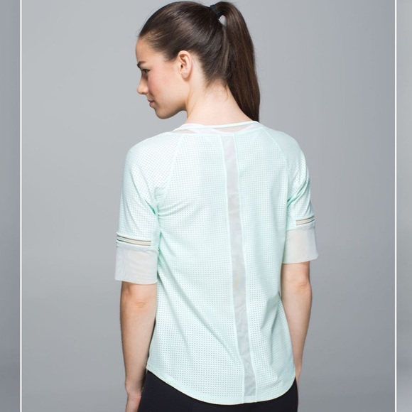 LULULEMON sea mist var-city 1/2 sleeve tech top - Picture 2 of 8